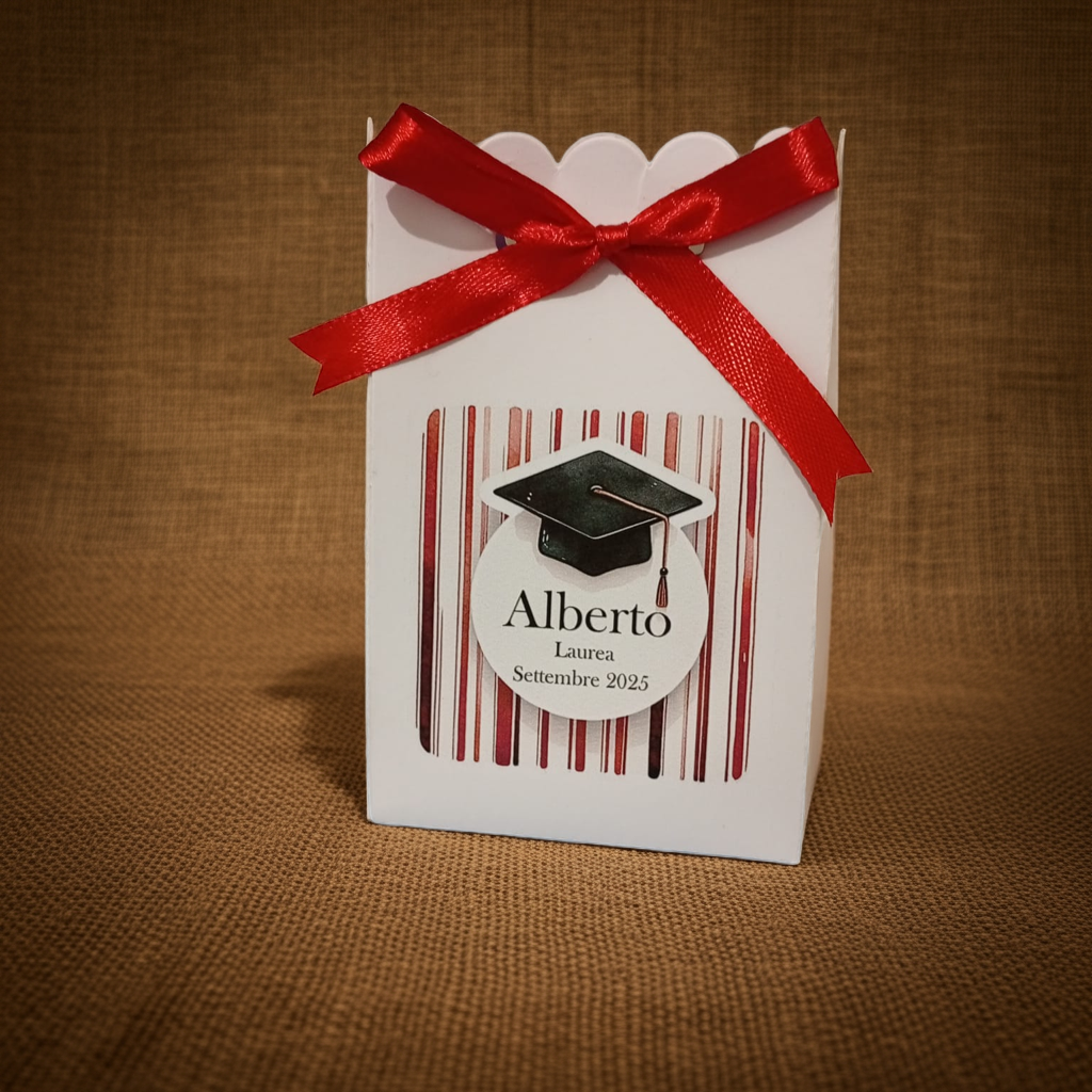 Portaconfetti laurea ragazzo personalizzato righe rosse tocco carta handmade GoyStudio