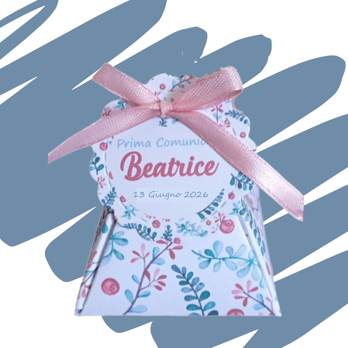 scatola portaconfetti a forma di piramide con fantasia floreale sui toni del rosa scuro e del verde con tag personalizzata rotonda 