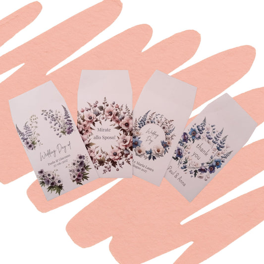 4 sacchetti bianchi in carta per la confettata di nozze con stampe artistiche della collezione Pastel Bloom di GoyStudio personalizzare con frasi nomi e data 