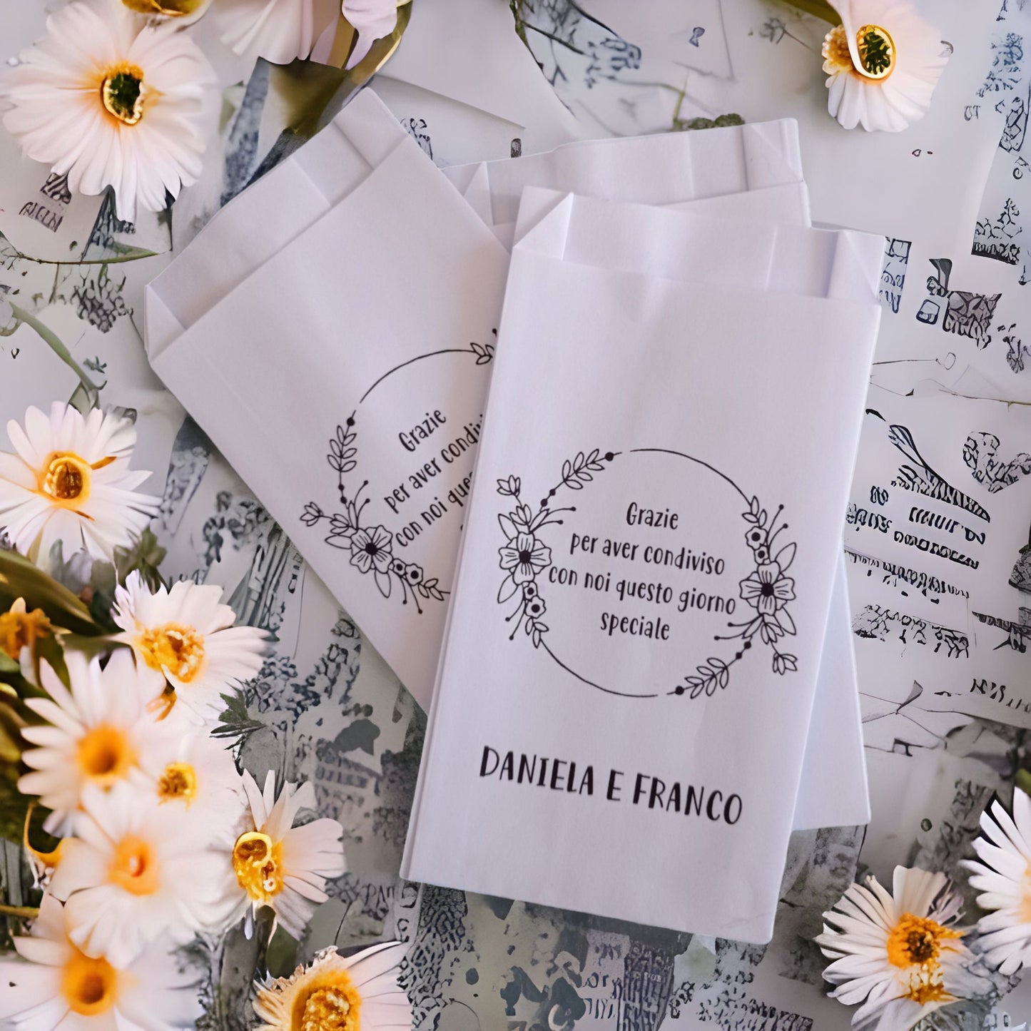 50 sacchetti carta personalizzati, confettata di matrimonio, battesimo, comunione, cresima, anniversario. Palettine segnagusto