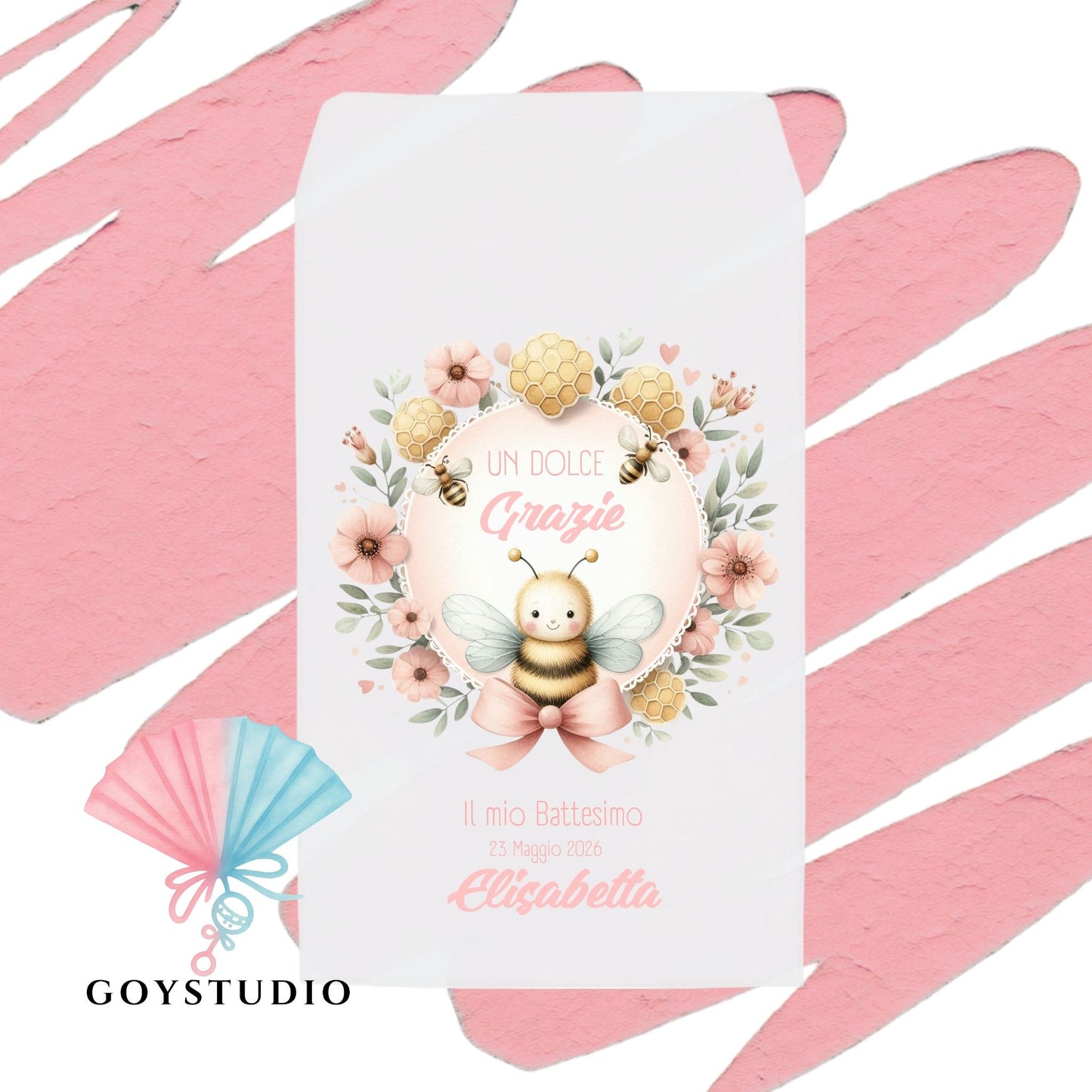 sacchetto portaconfetti bianco per nascita bambina su sfondo rosa. La grafica presenta una tenera ape centrale circondata da una ricca corona di fiori di campo rosa e beige. In basso, nome personalizzato "Elisabetta" in corsivo.
